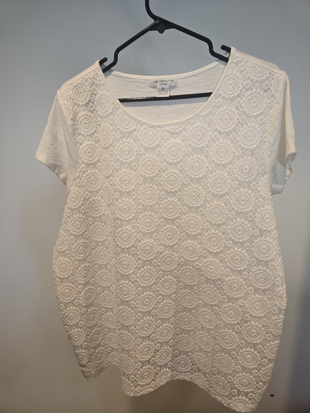 Liz Claiborne White Lace Overlay Short Sleeve Top